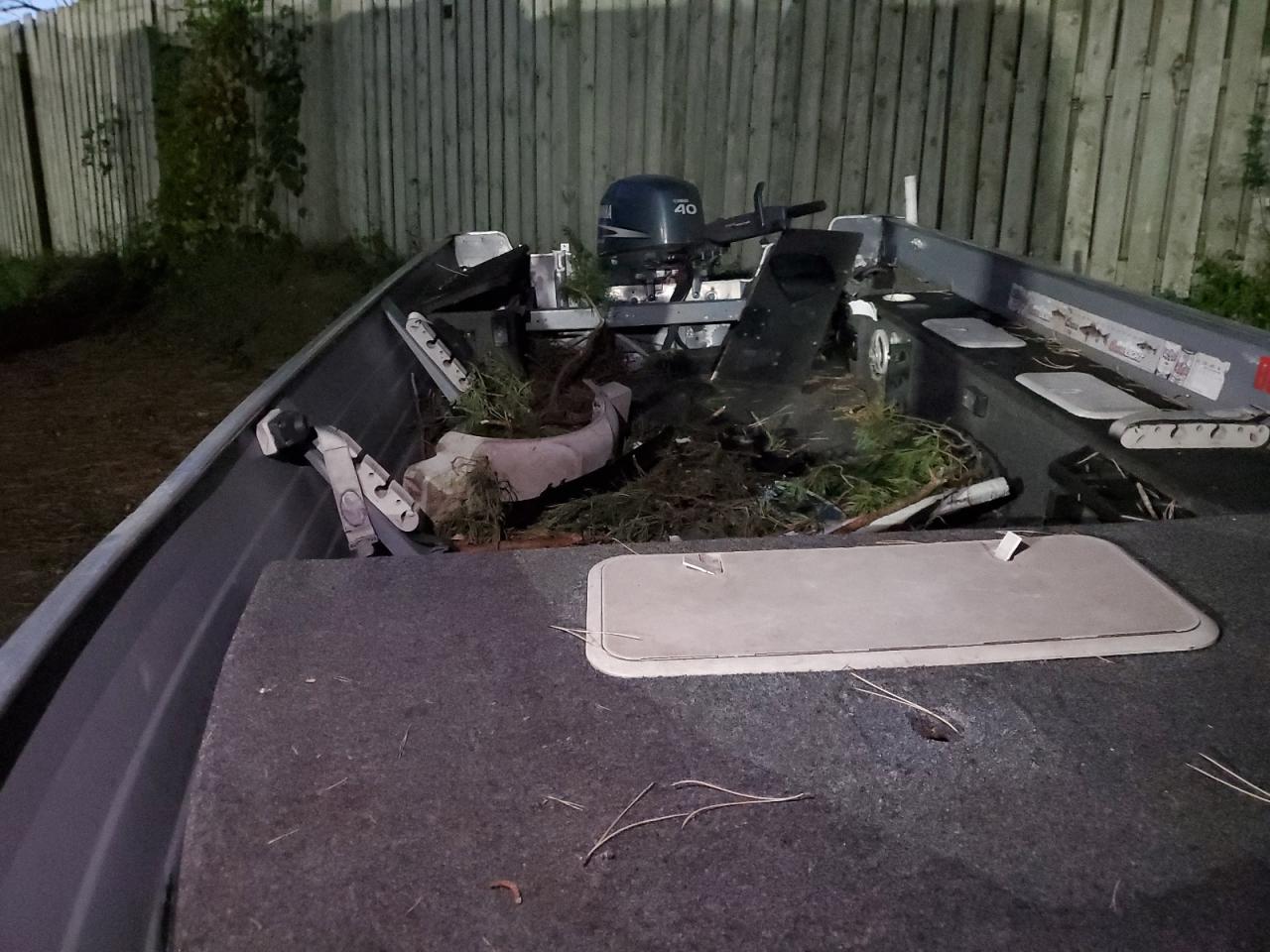 Crestliner Boat Image 2