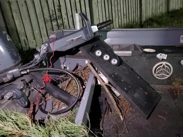 Crestliner Boat Image 6