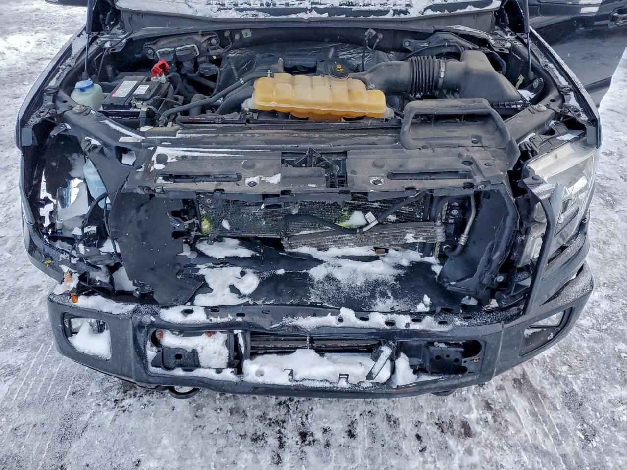 Ford F-150 Supercrew Image 7