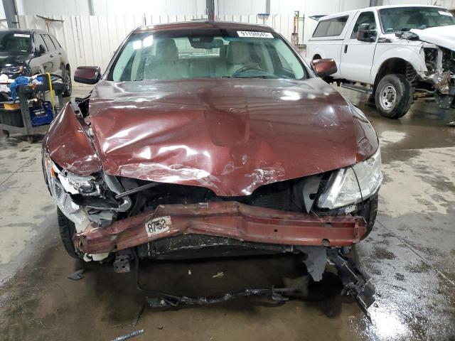 Lincoln MKS Image 11