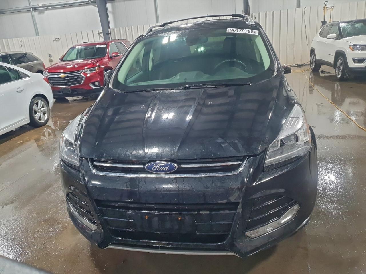 Ford Escape Titanium Image 11