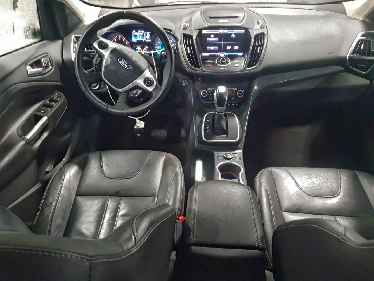 Ford Escape Titanium Image 6