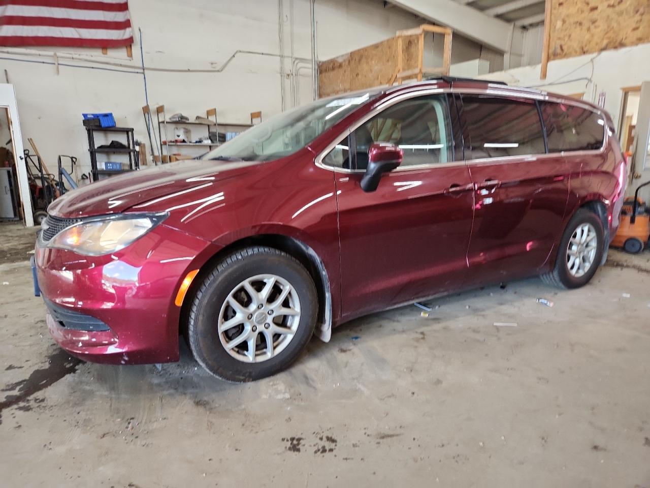 Chrysler Pacifica Touring Image 1