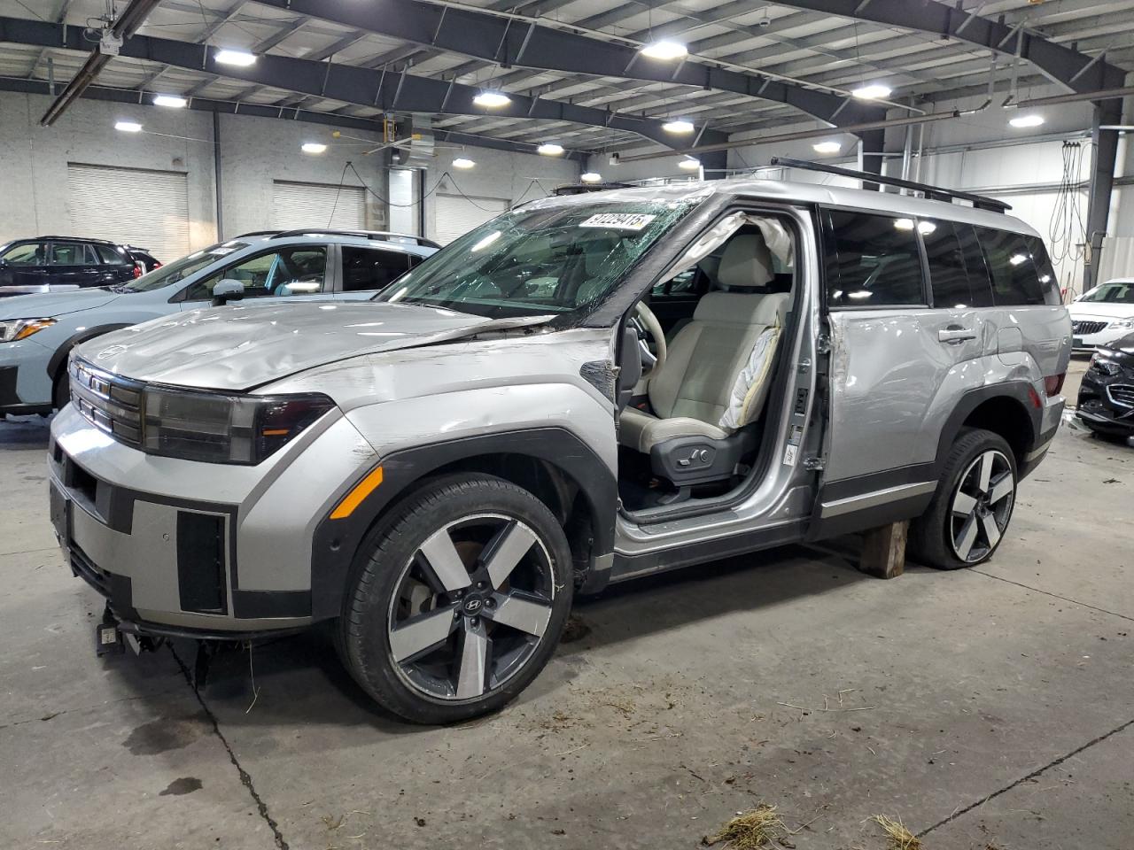 Hyundai SANTA FE Limited Image 1