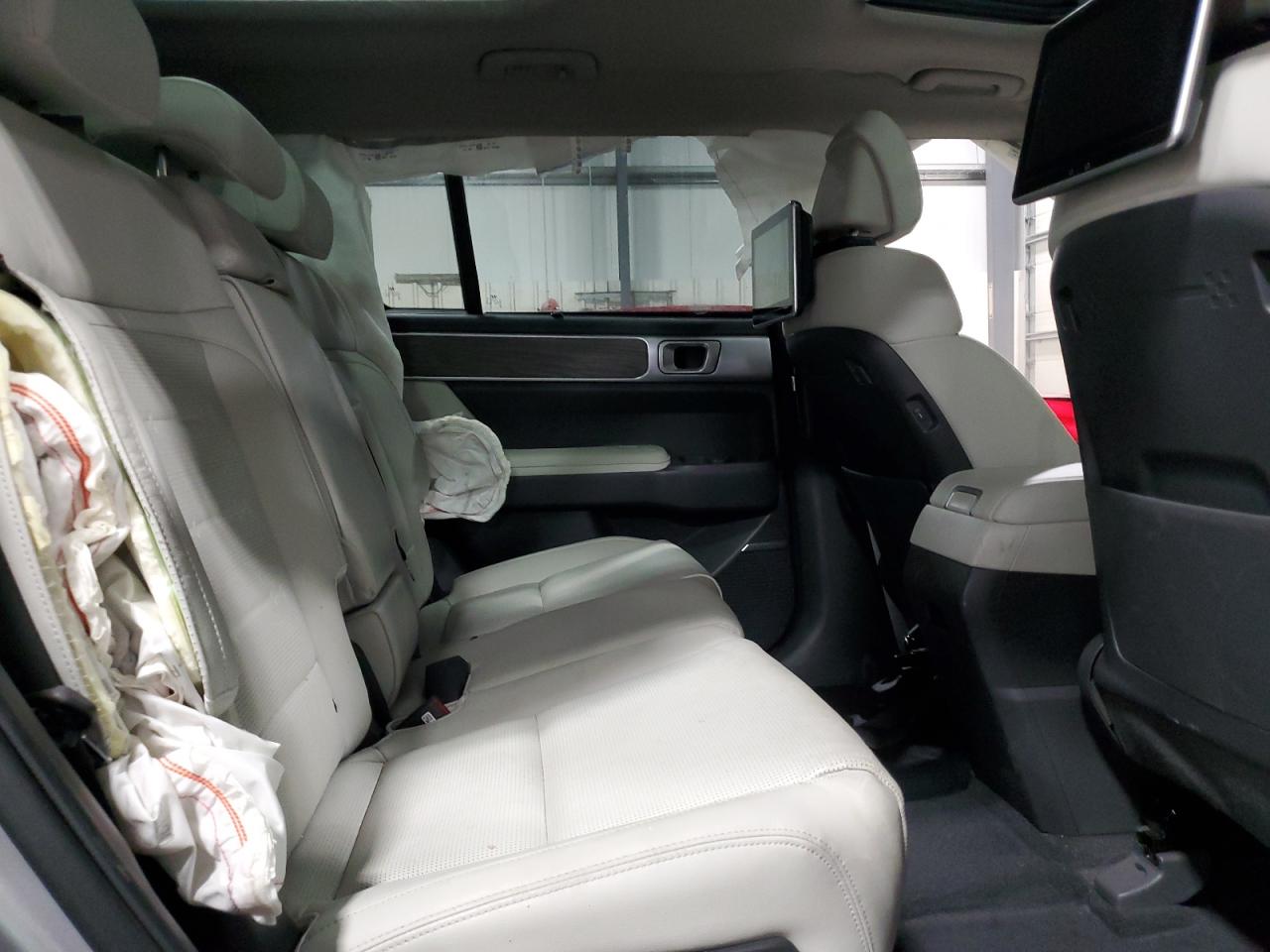 Hyundai SANTA FE Limited Image 6