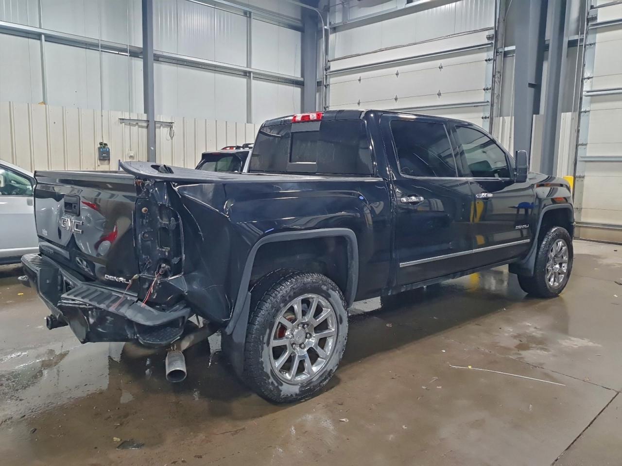 GMC Sierra K1500 Denali Image 13