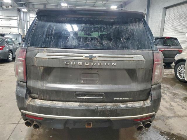 Chevrolet Suburban K1500 Premier Image 4