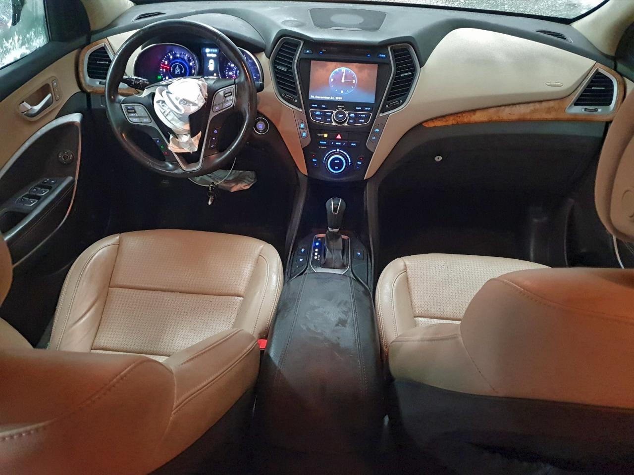 Hyundai SANTA FE Image 13