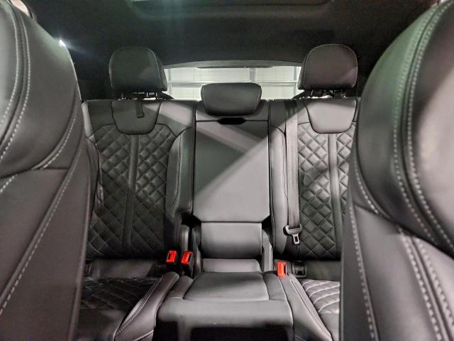 Audi Sq Premium Plus Image 10