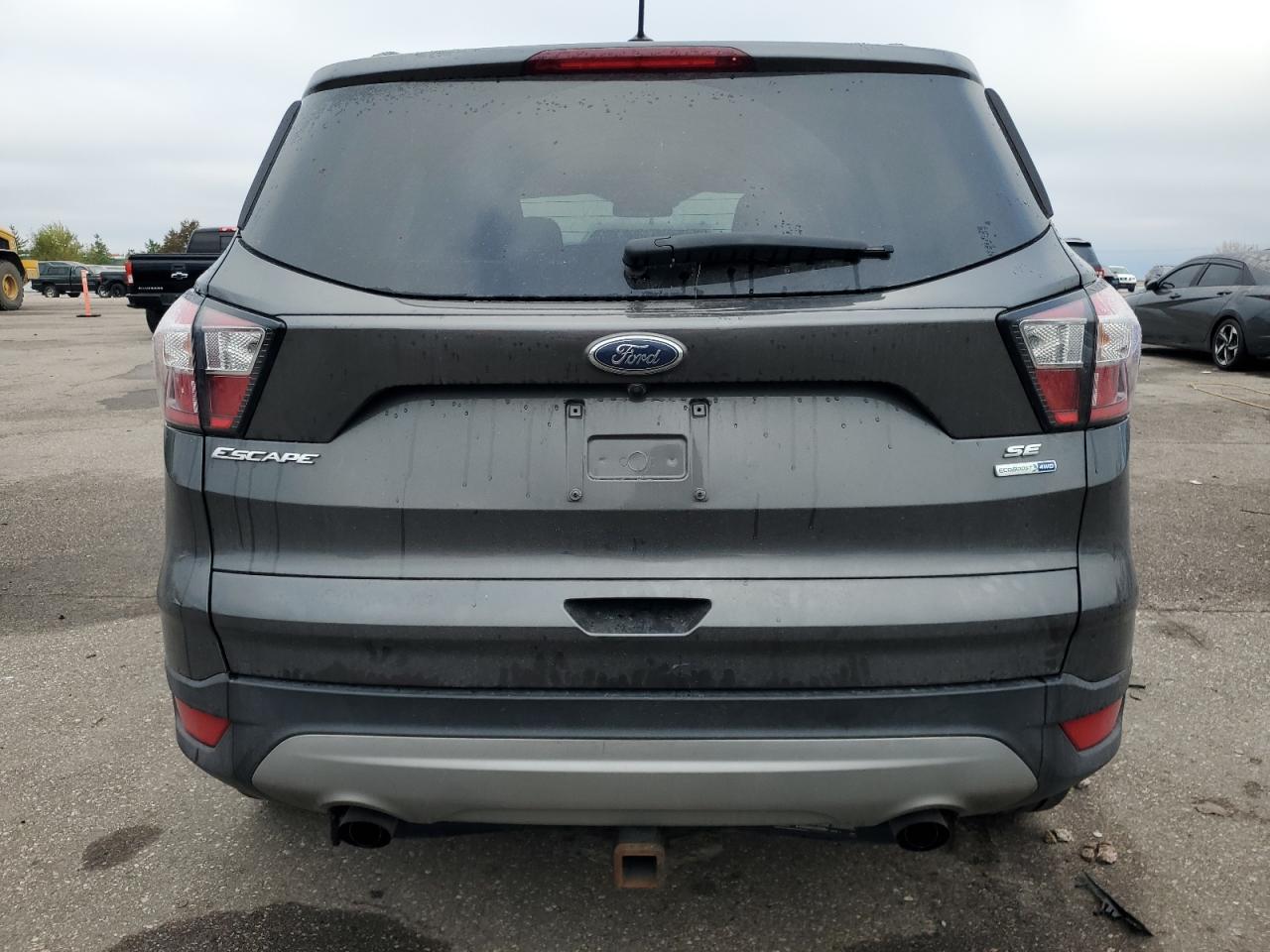 Ford Escape Se Image 6