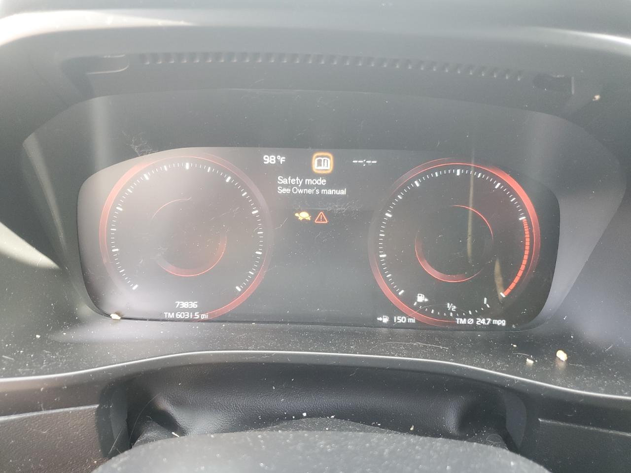 Volvo XC40 T5 R-design Image 2