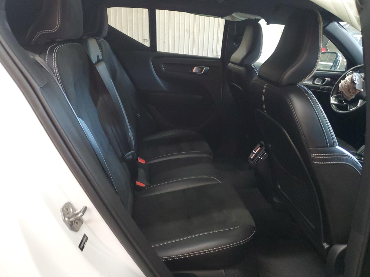 Volvo XC40 T5 R-design Image 13