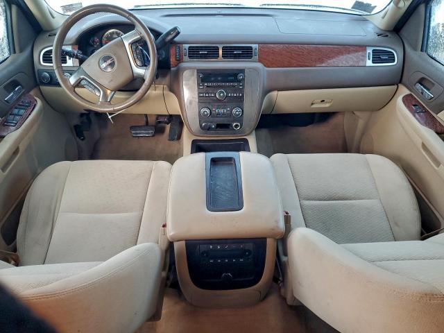 GMC Yukon K1500 Image 8