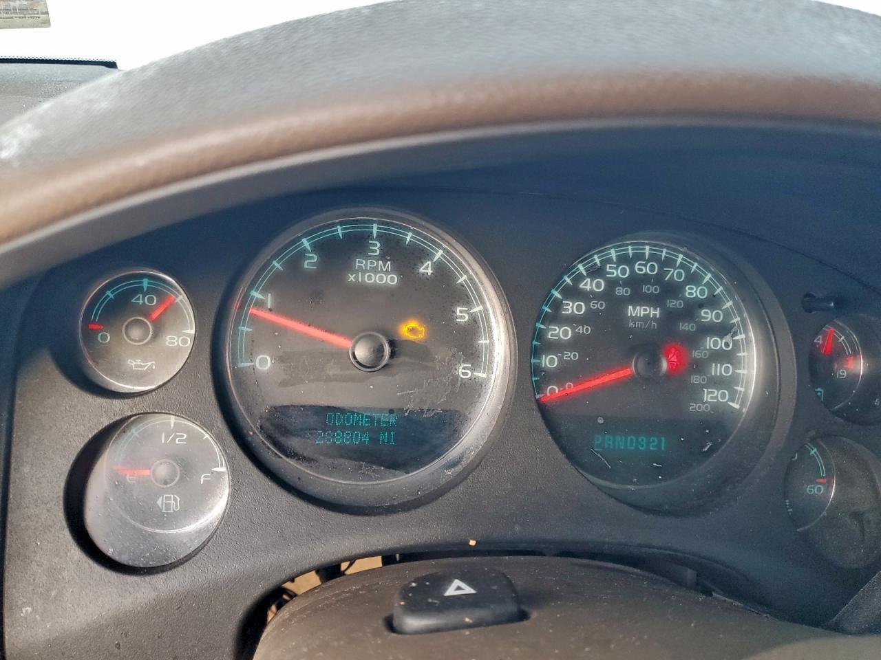 GMC Yukon K1500 Image 14