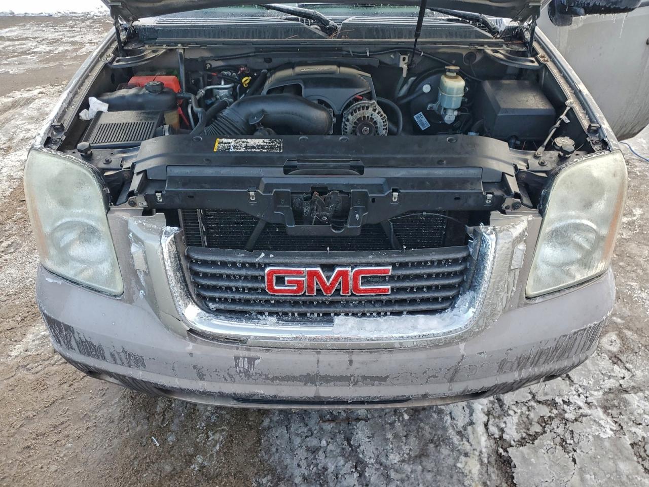 GMC Yukon K1500 Image 7