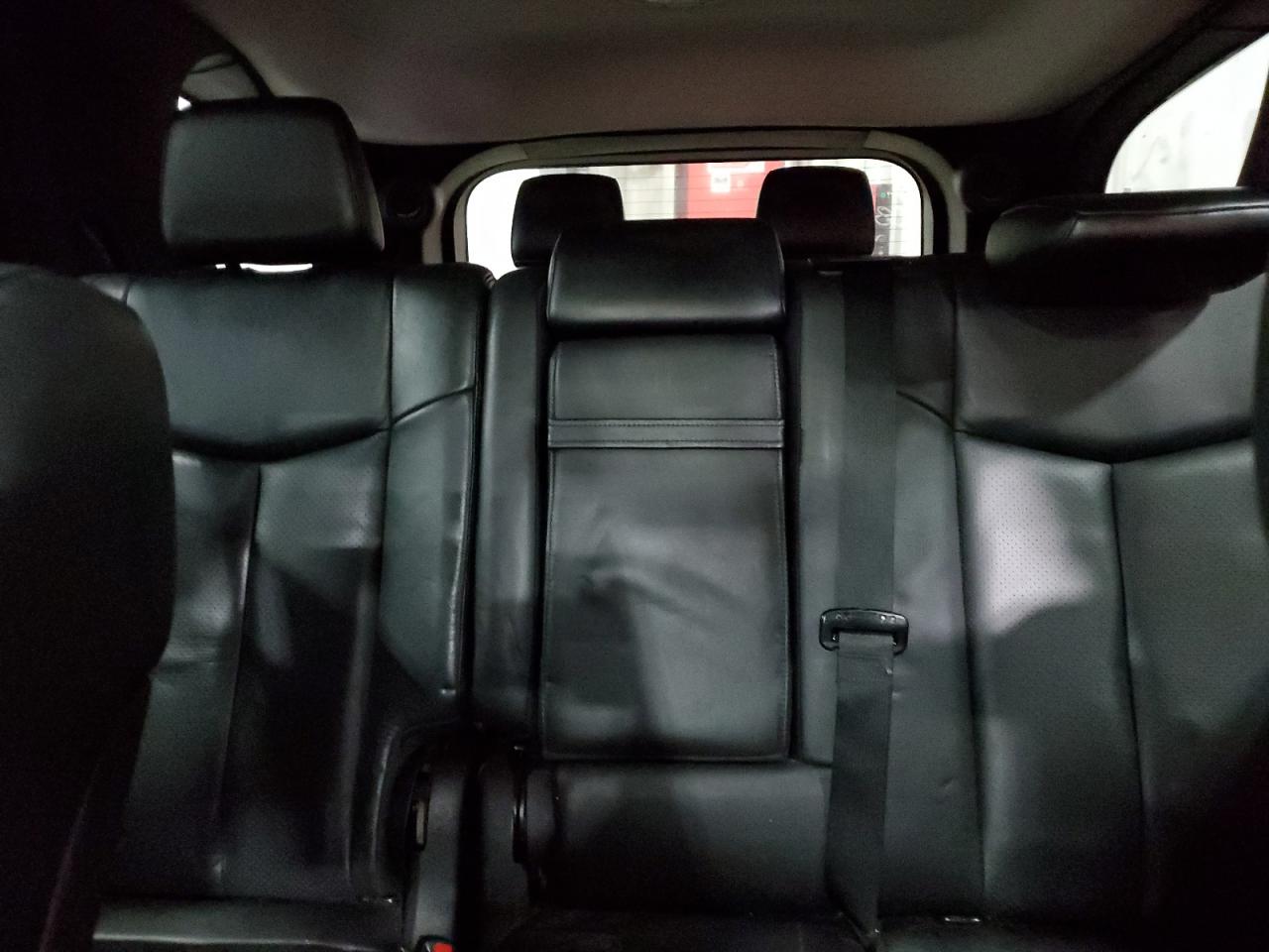 Dodge Durango R/t Image 13