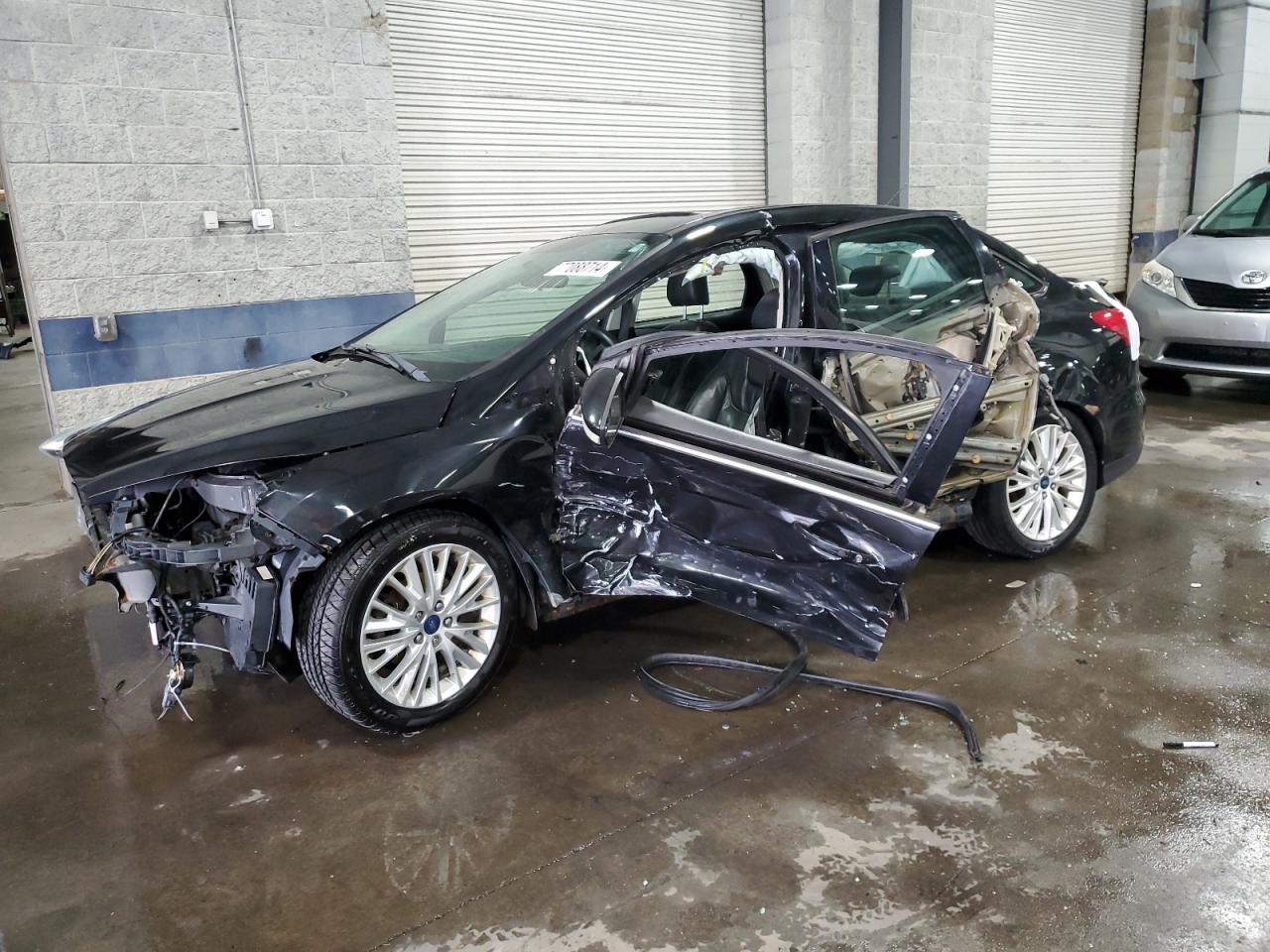 Ford Focus Titanium Image 1