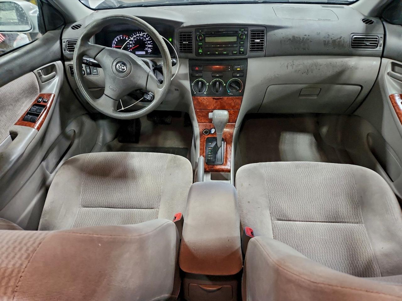 Toyota Corolla Ce Image 7