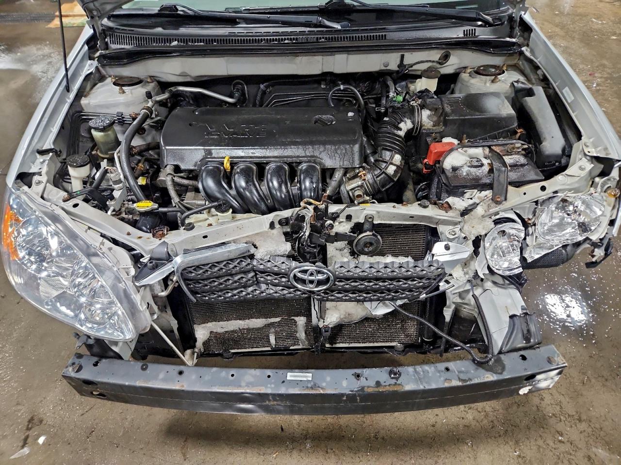 Toyota Corolla Ce Image 11