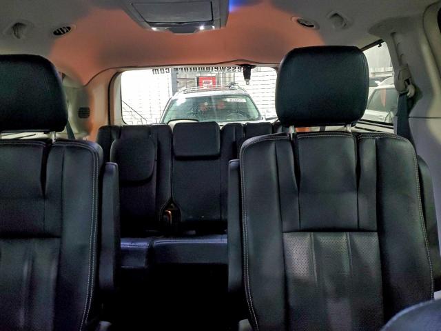 Chrysler Minivan Touring L Image 6