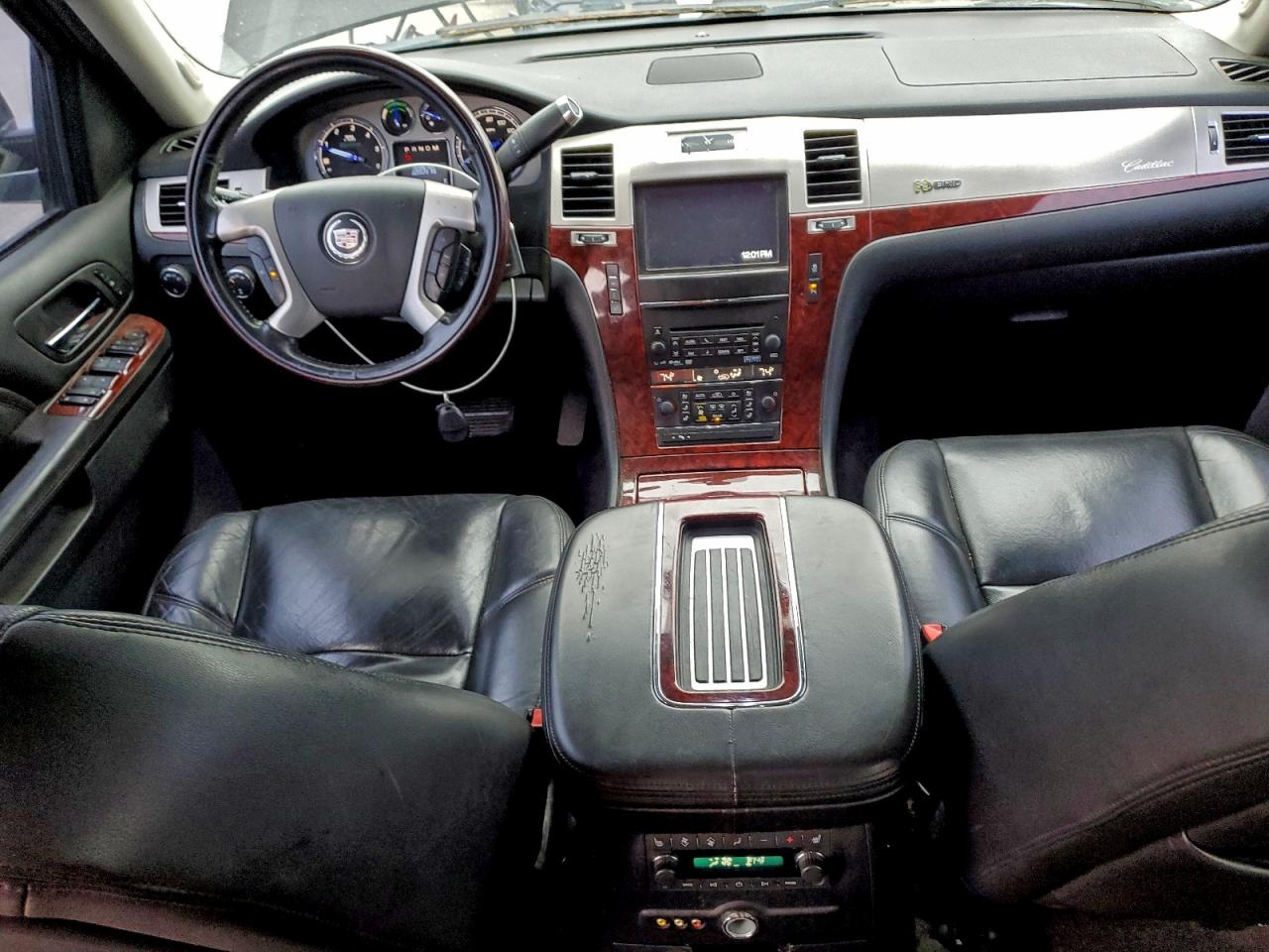 Cadillac Escalade Hybrid Image 12