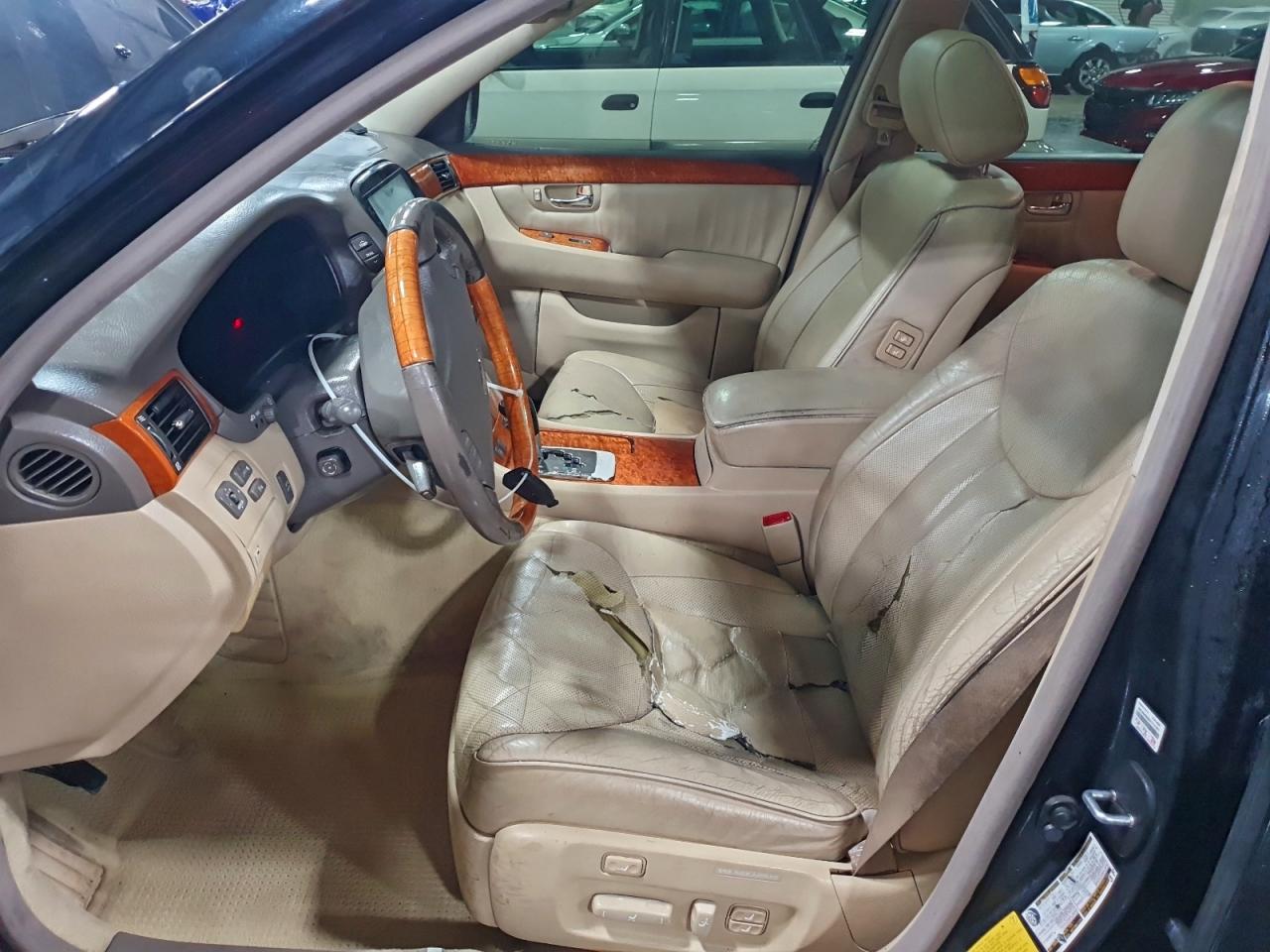 Lexus LS 430 Image 5