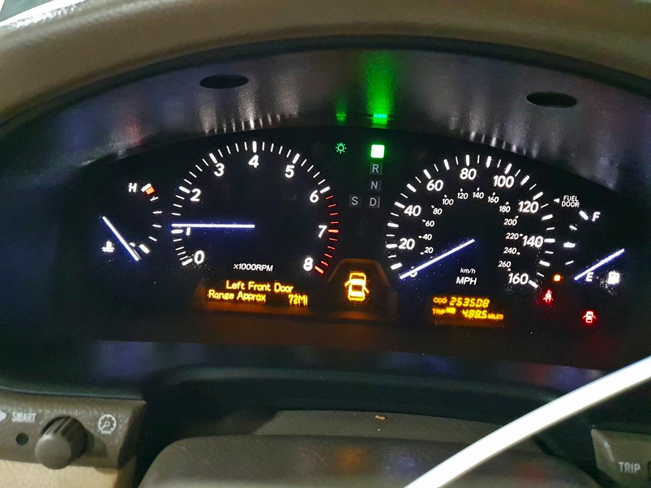 Lexus LS 430 Image 8