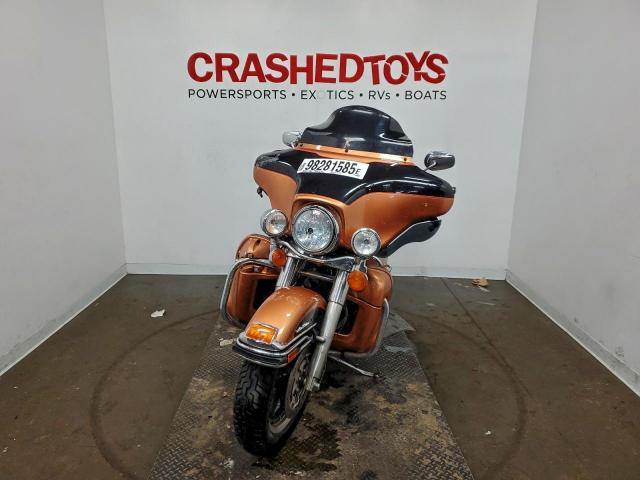 Harley-Davidson Flhtcui 10 105th Anniversary Edition Image 6