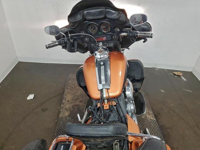 Harley-Davidson Flhtcui 10 105th Anniversary Edition Image 5