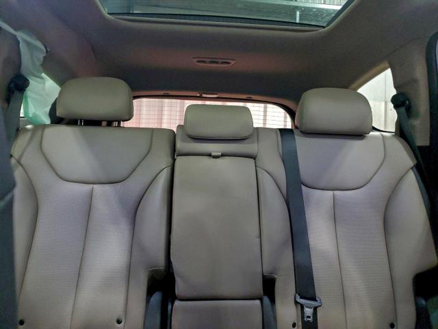 Hyundai SANTA FE Limited Image 6