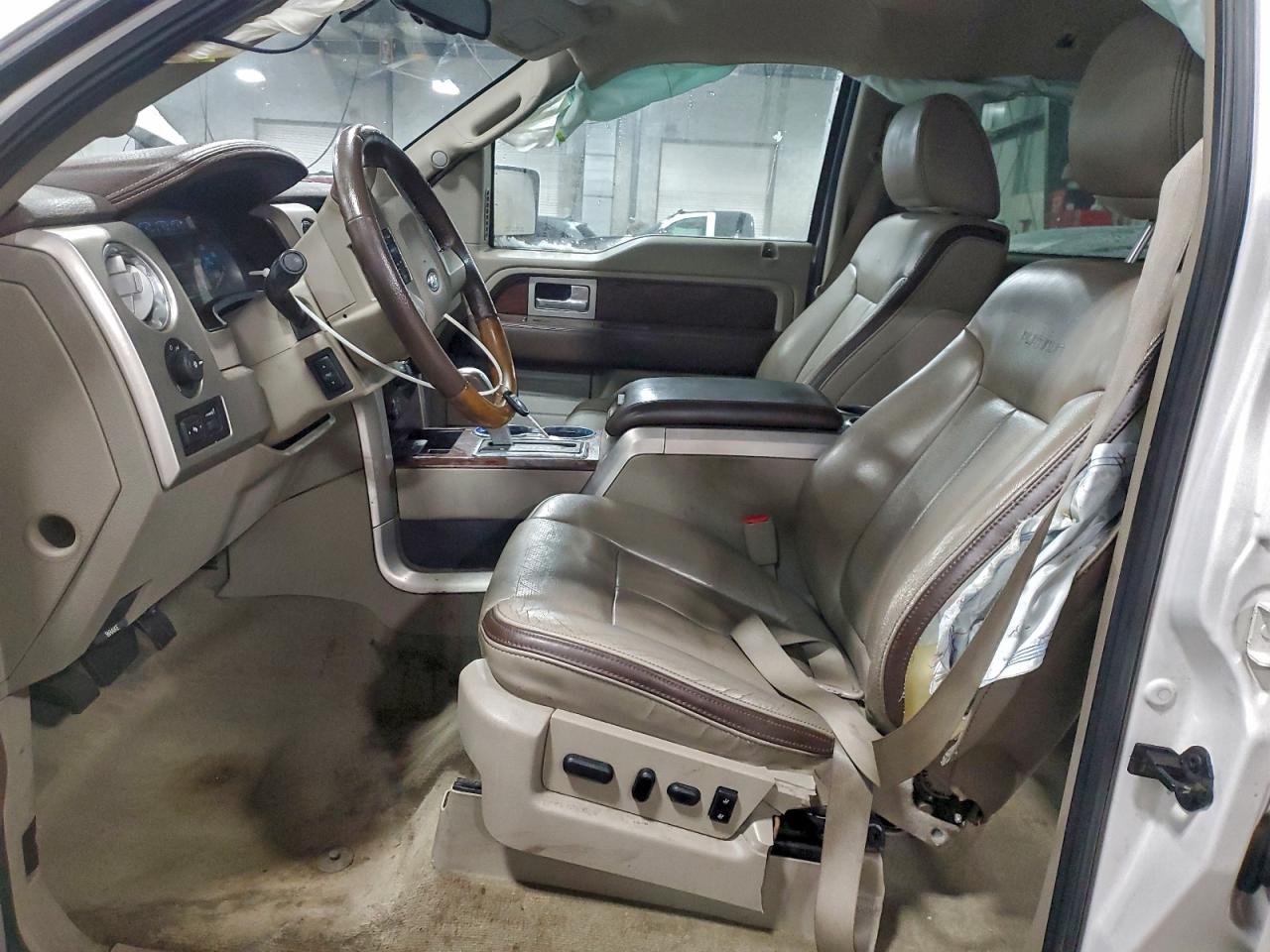 Ford F-150 Supercrew Image 3