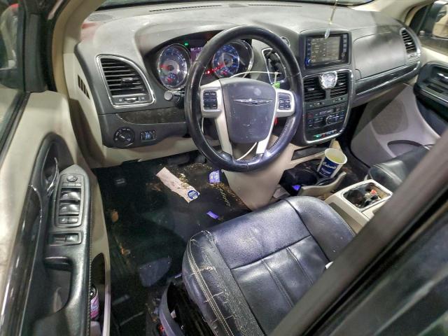 Chrysler Minivan Touring Image 8