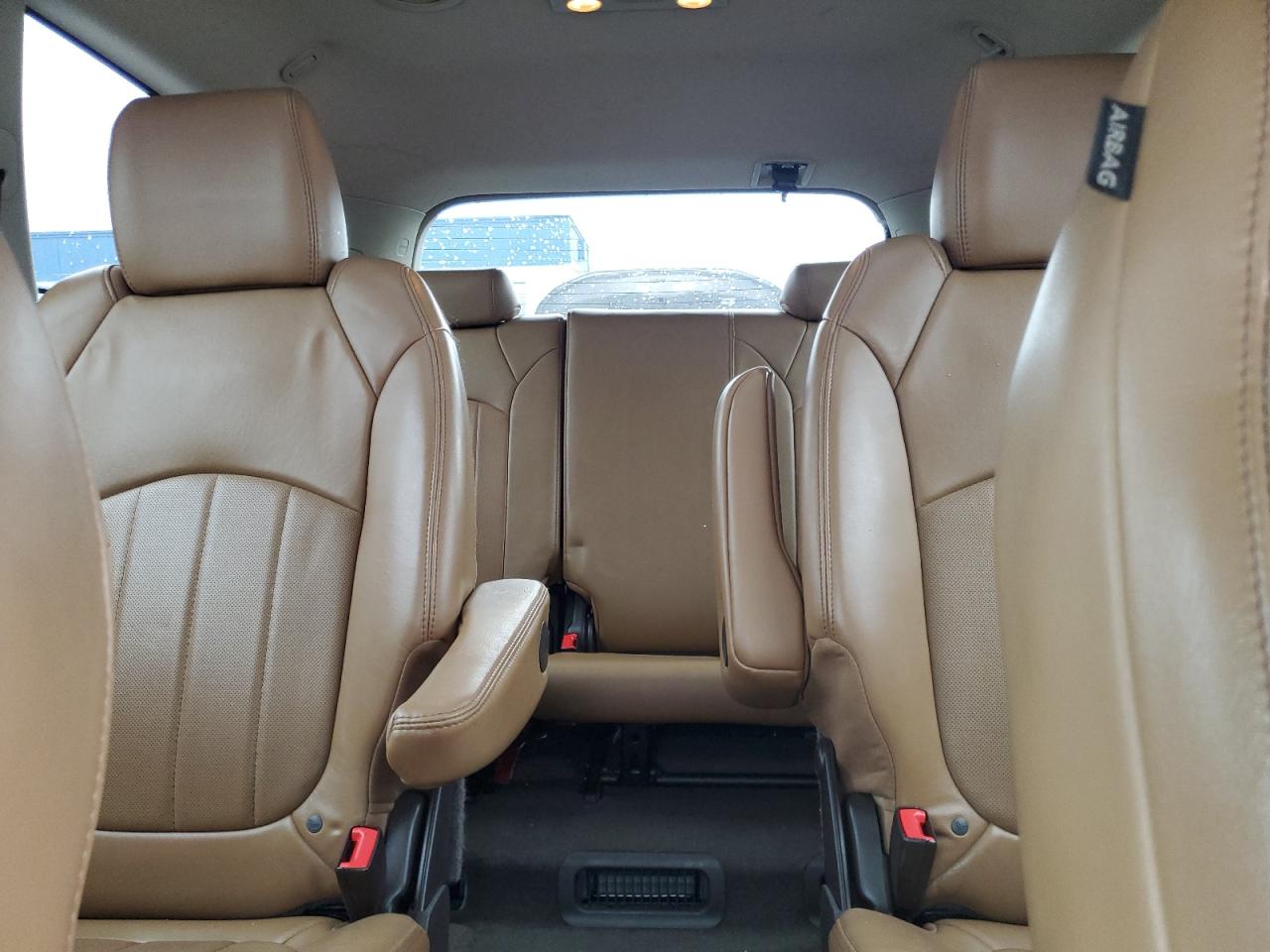 Buick Enclave Image 12