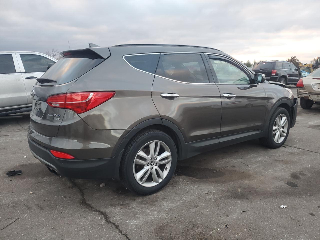 Hyundai SANTA FE Image 9