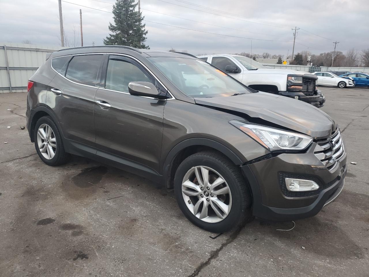 Hyundai SANTA FE Image 3