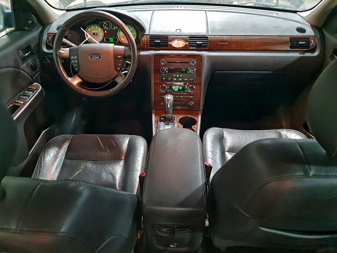 Ford Taurus Limited Image 7