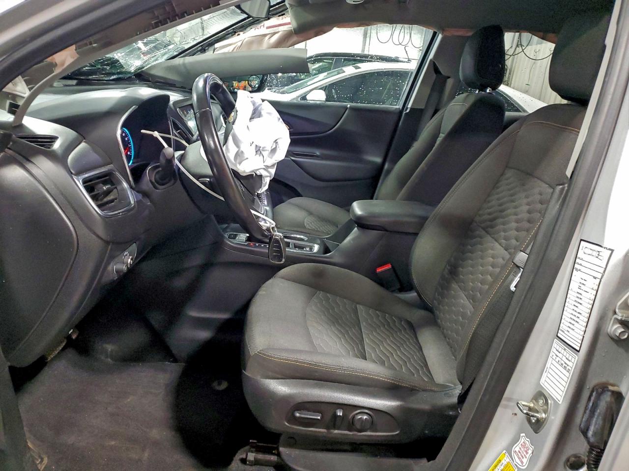Chevrolet Equinox Lt Image 13