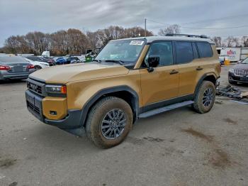  Salvage Toyota Land Cruis