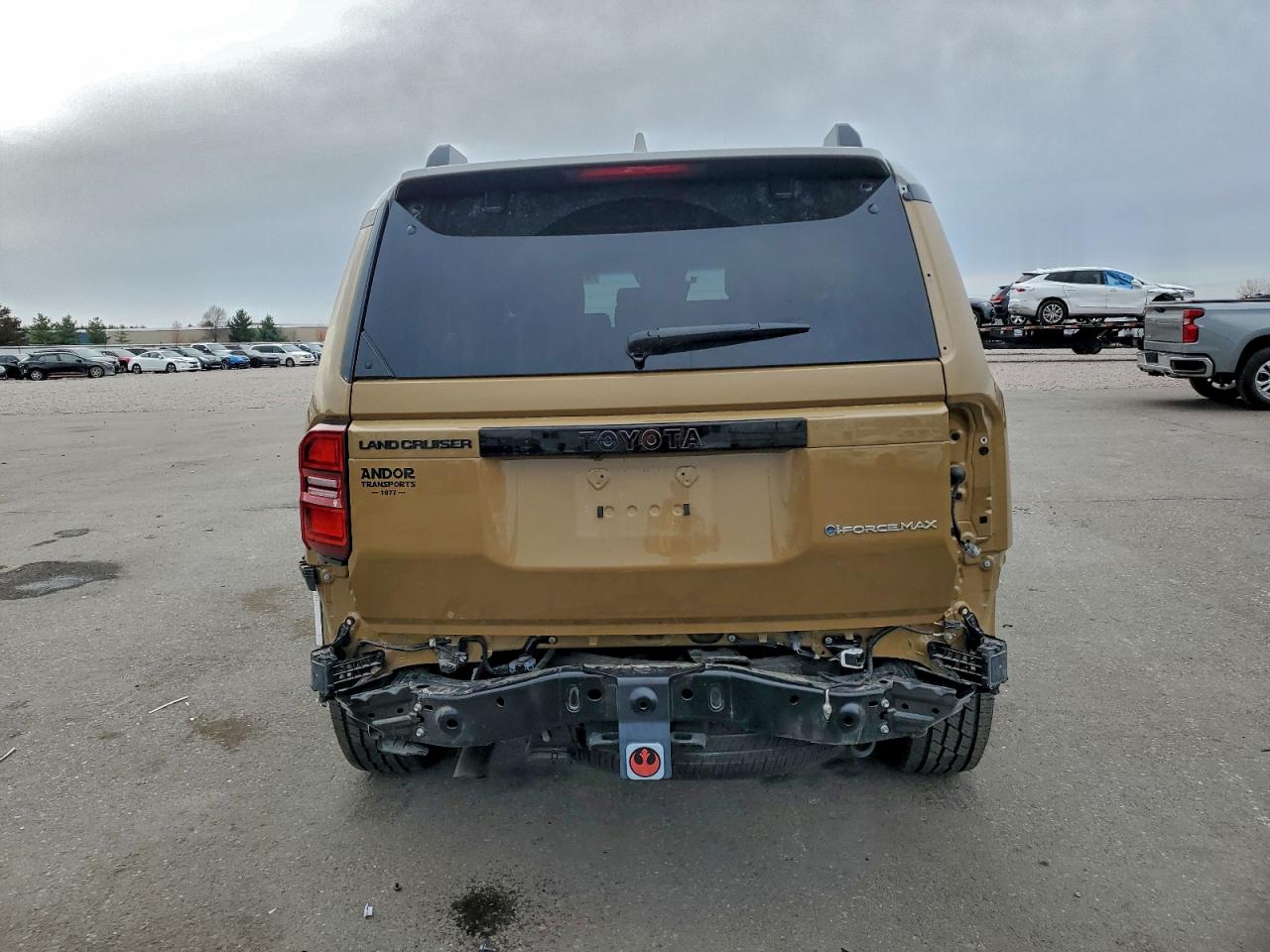 Toyota Land Cruis Base Image 7