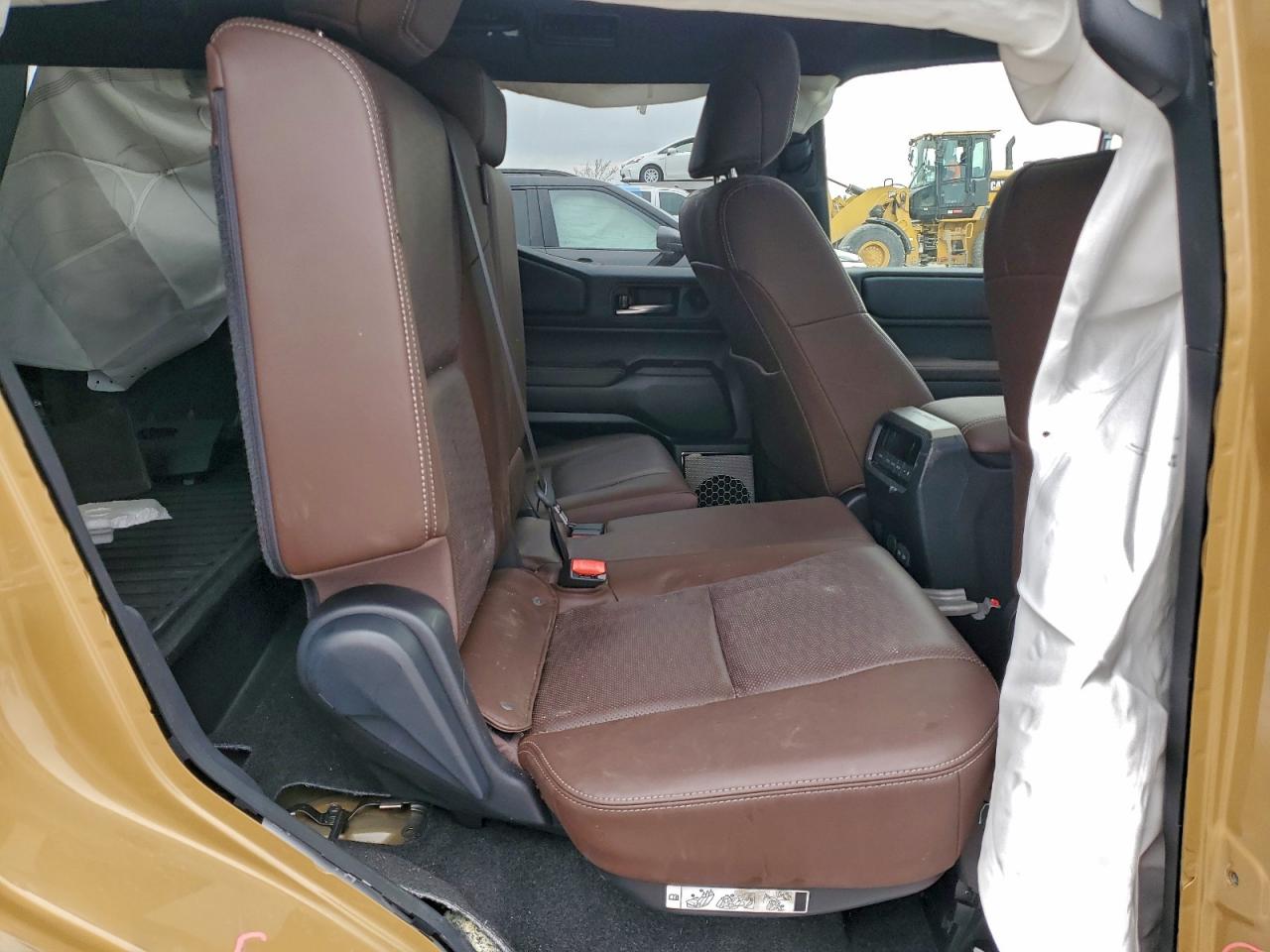 Toyota Land Cruis Base Image 3