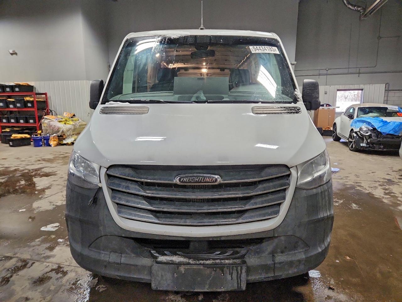 Freightliner Sprinter 2500/3500 Image 5