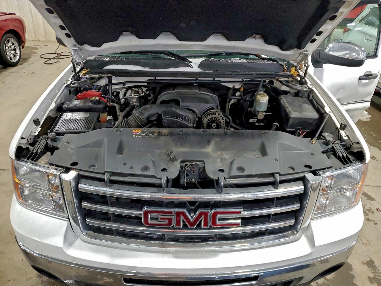 GMC Sierra K1500 Sle Image 8