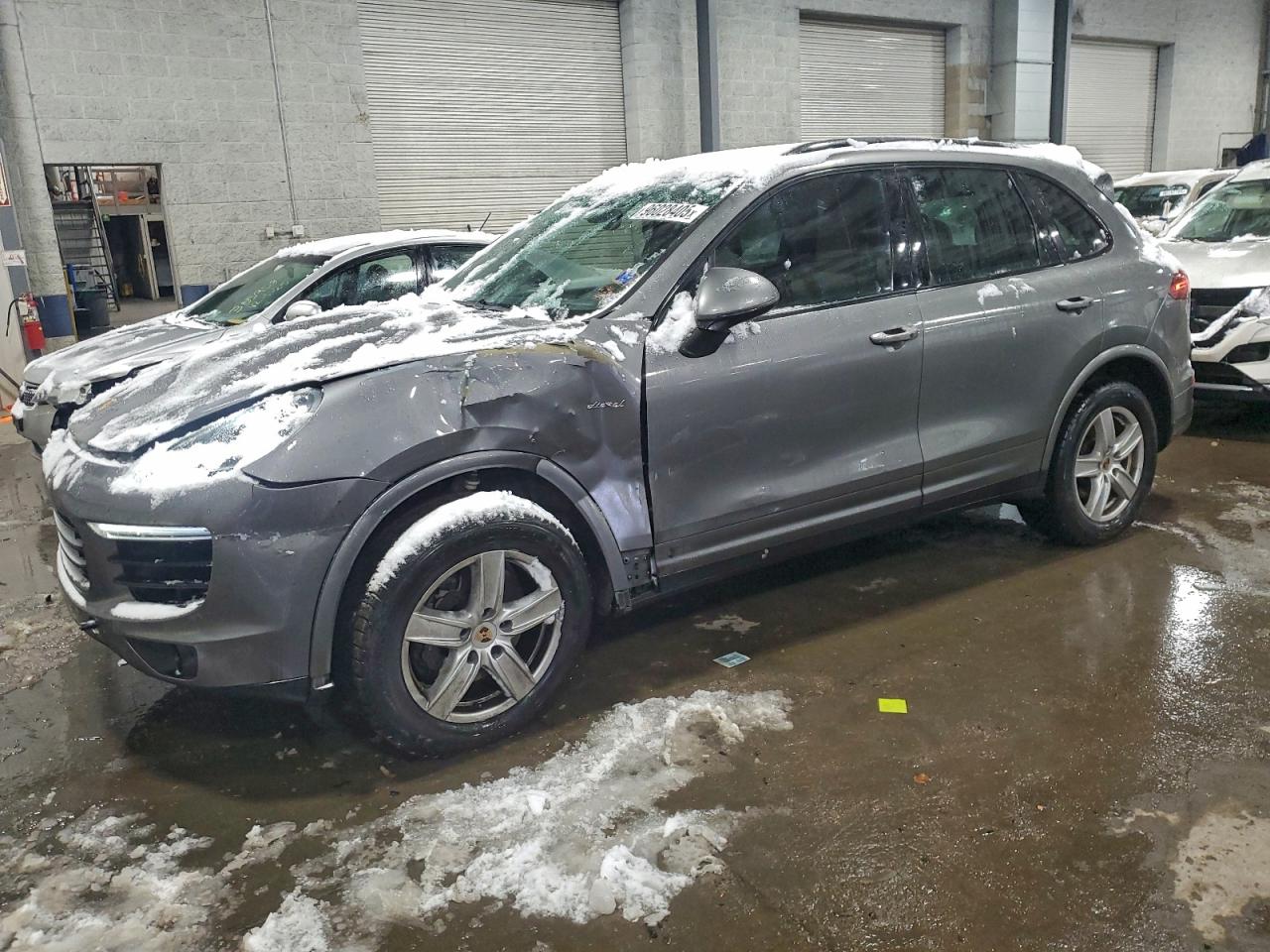 Porsche Cayenne Image 1