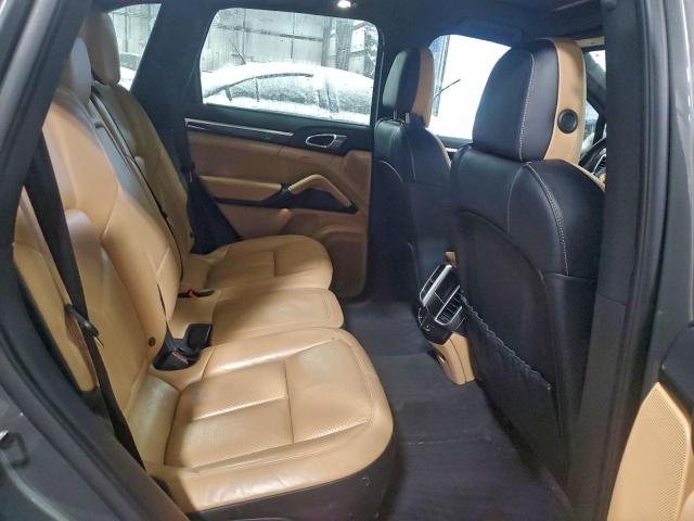Porsche Cayenne Image 11