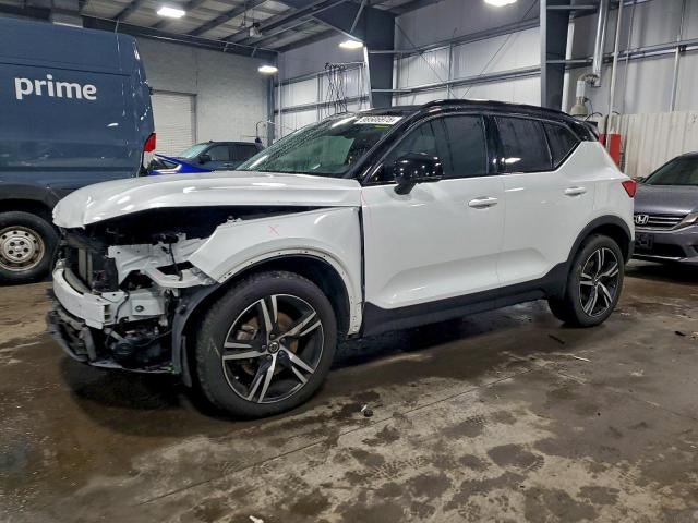  Salvage Volvo XC40