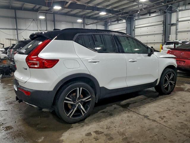 Volvo XC40 T5 Momentum Image 5