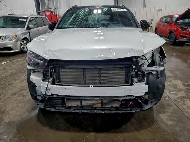 Volvo XC40 T5 Momentum Image 4